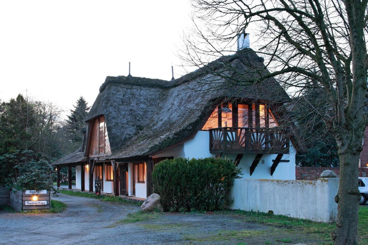 Отель Hof Oberlethe Wardenburg Экстерьер фото