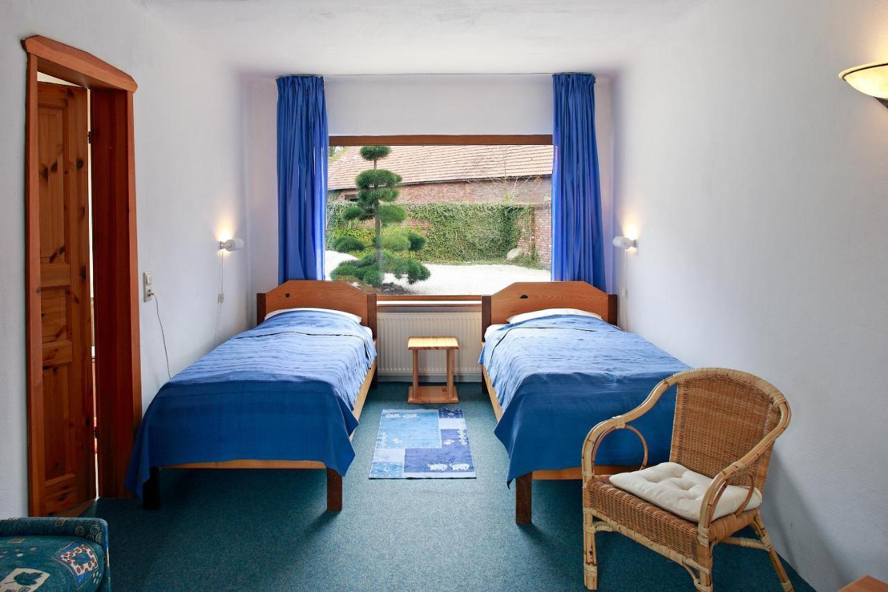 Отель Hof Oberlethe Wardenburg Экстерьер фото